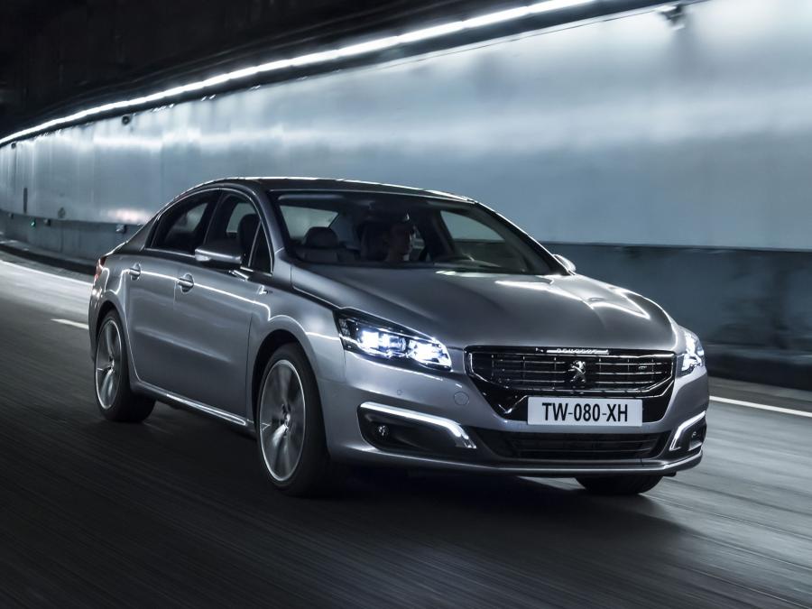  Peugeot 508 GT 2014 года  (фото 5 из 8)